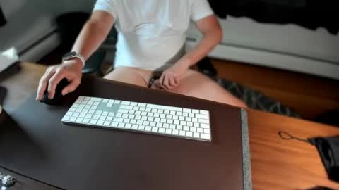 Snapshot of frankfruter10 chatting on June 2026 03:10:02 PM hung4fun online show from June 2026 03:10:02 PM