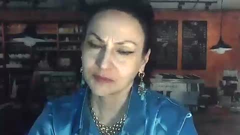 frankieteasing online show from April 2026 06:35:01 PM