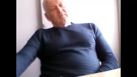 frannkboy61 online show from March 2026 11:37:01 AM