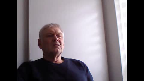 frannkboy61 online show from April 2026 12:14:01 PM