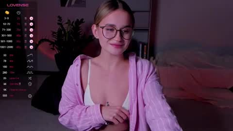 Frann online show from November 2025 04:51:02 PM