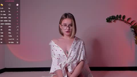 Frann online show from December 2025 05:55:02 PM