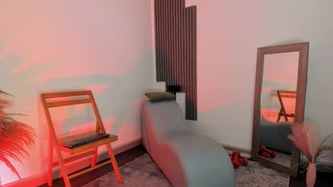 Fransheska online show from February 2026 12:00:01 PM