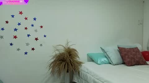Fransheska online show from July 2026 11:37:02 AM