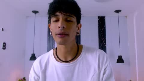 Snapshot of franvill_trato chatting on January 2026 07:59:01 PM Franvill trato online show from January 2026 07:59:01 PM