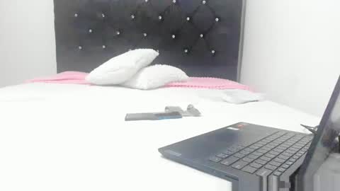 franyjuly online show from January 2025 03:36:02 AM