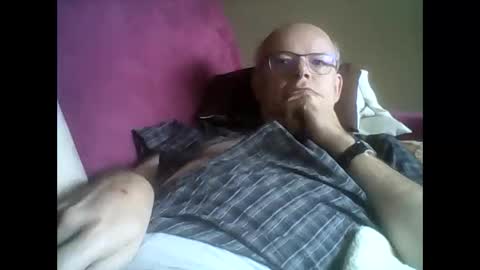 Snapshot of franznaked chatting on October 2025 01:23:02 PM Frantz online show from October 2025 01:23:02 PM