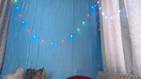 frau_becky online show from December 2024 10:30:01 AM