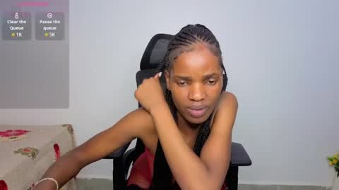 Snapshot of freakky_nessa chatting on April 2026 02:53:02 AM Nessa-Independent model online show from April 2026 02:53:02 AM