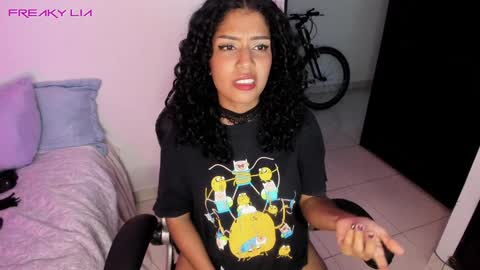 Snapshot of freaky_lia chatting on January 2025 11:07:01 PM Lia Gomez online show from January 2025 11:07:01 PM