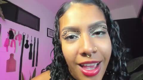 Lia Gomez online show from December 2025 11:44:01 PM