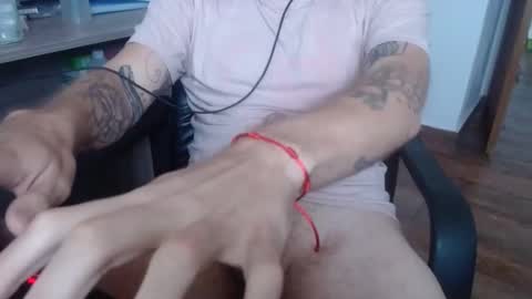 fredbkl2 online show from February 2025 03:27:02 PM