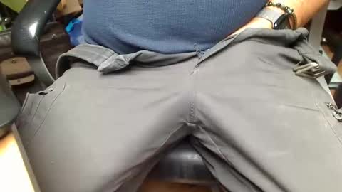 Snapshot of freddy037 chatting on October 2025 12:48:02 PM freddy037 online show from October 2025 12:48:02 PM