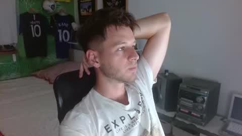 Snapshot of freddy_star chatting on June 2026 01:15:02 PM Frederick Perin online show from June 2026 01:15:02 PM