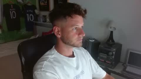 Snapshot of freddy_star chatting on July 2026 12:33:01 PM Frederick Perin online show from July 2026 12:33:01 PM