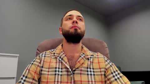 Snapshot of free_man___ chatting on October 2025 02:17:02 PM Andrew online show from October 2025 02:17:02 PM