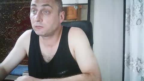 Snapshot of freeeman90 chatting on June 2026 06:42:01 PM freeeman90 online show from June 2026 06:42:01 PM