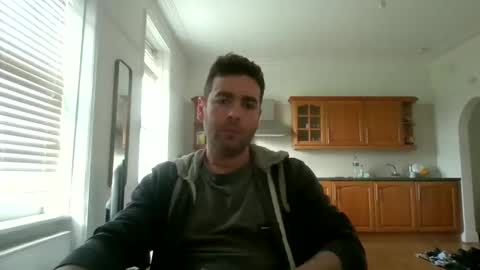 Snapshot of frenchbdmaninlondon chatting on December 2024 11:48:01 AM Horny Paul online show from December 2024 11:48:01 AM