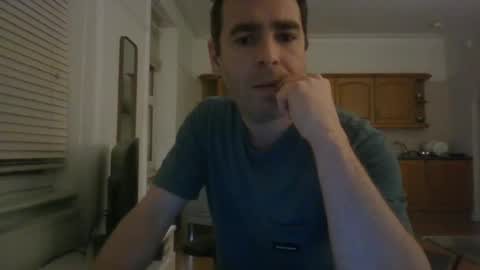 Snapshot of frenchbdmaninlondon chatting on February 2025 07:16:02 PM Horny Paul online show from February 2025 07:16:02 PM