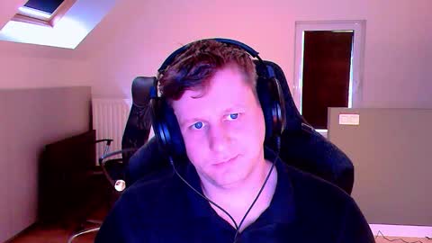 Snapshot of frenchfrieswithmayo chatting on October 2025 12:15:02 PM French fries online show from October 2025 12:15:02 PM