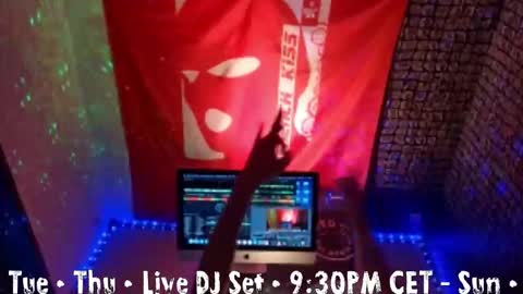 frenchkissdjfk online show from November 2025 07:37:01 PM