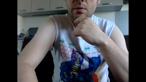 Snapshot of frenchy_from_paris chatting on April 2026 03:20:02 PM frenchy_from_paris online show from April 2026 03:20:02 PM