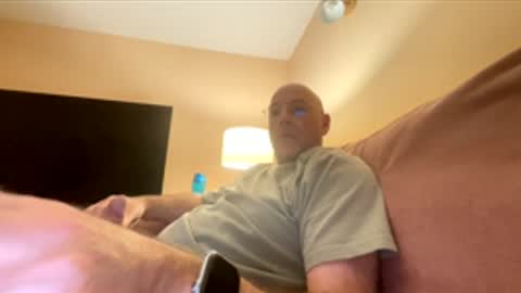 Snapshot of freshfromthepump chatting on November 2025 11:31:01 PM freshfromthepump online show from November 2025 11:31:01 PM