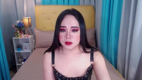 Snapshot of freshtsbigcum chatting on March 2025 10:30:02 AM anna online show from March 2025 10:30:02 AM