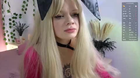 Snapshot of freya_heya chatting on November 2025 10:21:02 PM Freya online show from November 2025 10:21:02 PM