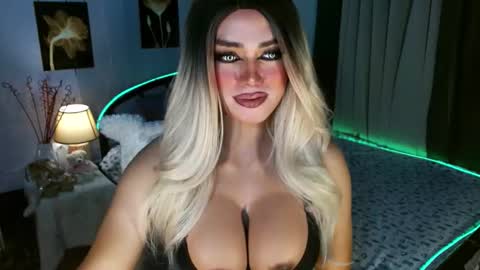 Miss Frea  online show from March 2026 02:12:02 PM
