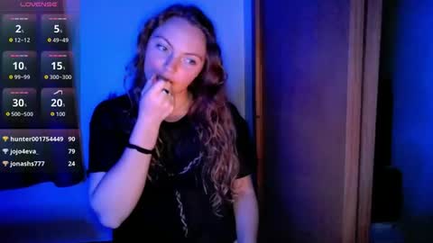 Snapshot of freyafux chatting on March 2026 11:19:01 PM Miss Freya online show from March 2026 11:19:01 PM