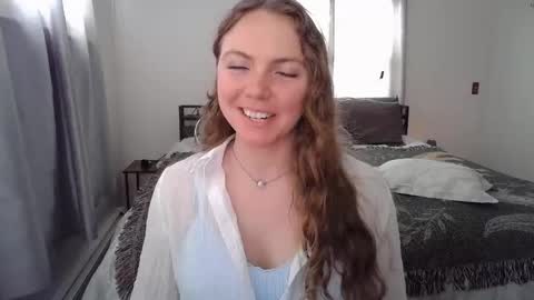 Snapshot of freyafux chatting on April 2026 09:35:01 PM Miss Freya online show from April 2026 09:35:01 PM