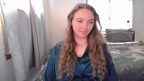 Snapshot of freyafux chatting on April 2026 09:20:02 PM Miss Freya online show from April 2026 09:20:02 PM