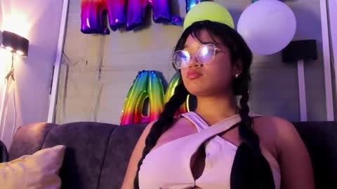 Frezzita online show from December 2025 07:02:02 AM