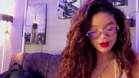 Frezzita online show from December 2025 07:31:01 PM