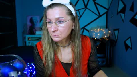 Snapshot of fridatander chatting on December 2024 03:20:02 PM Frida Tander online show from December 2024 03:20:02 PM