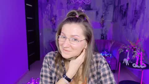 Snapshot of fridatander chatting on January 2025 03:29:02 PM Frida Tander online show from January 2025 03:29:02 PM