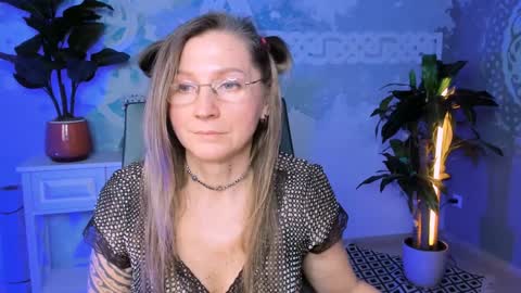 Snapshot of fridatander chatting on January 2025 12:15:01 PM Frida Tander online show from January 2025 12:15:01 PM
