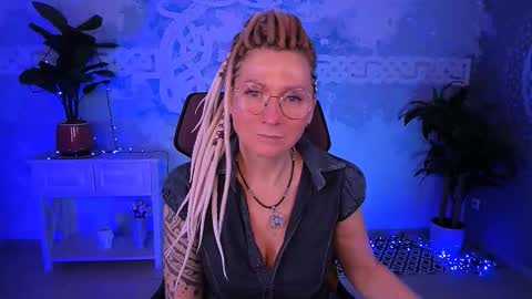 Frida Tander online show from March 2026 07:35:01 AM