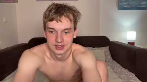 Snapshot of friday_gay_dude chatting on June 2026 05:45:02 AM Andrew online show from June 2026 05:45:02 AM