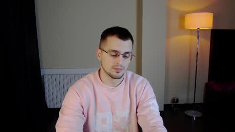 Snapshot of friend123211 chatting on March 2025 11:03:02 PM Viktor online show from March 2025 11:03:02 PM