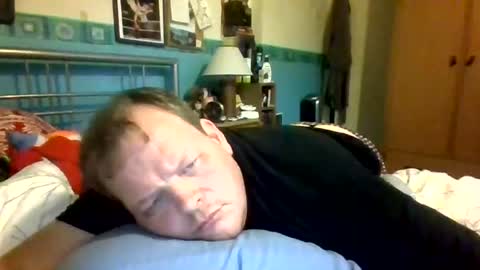 Snapshot of fritzboy290 chatting on July 2026 04:06:02 AM Tom online show from July 2026 04:06:02 AM