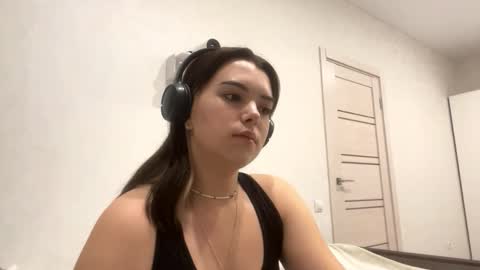Emily online show from September 2025 03:39:01 PM