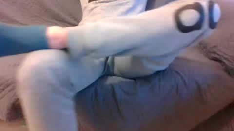 Snapshot of frowx chatting on January 2025 12:21:01 PM Frowxy online show from January 2025 12:21:01 PM