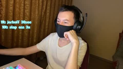 froztai online show from December 2025 07:53:02 PM