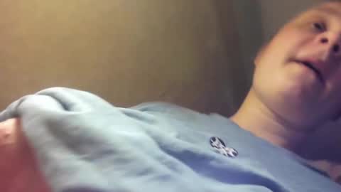 Snapshot of frumcake chatting on December 2024 11:49:02 PM FrumCake online show from December 2024 11:49:02 PM