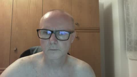 Snapshot of frustino75 chatting on June 2026 04:18:02 PM Frustino online show from June 2026 04:18:02 PM