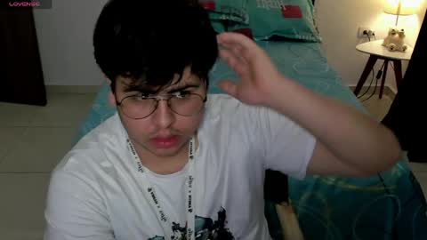 Snapshot of fuck_blow chatting on April 2026 11:46:02 PM uwu online show from April 2026 11:46:02 PM