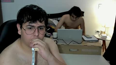 Snapshot of fuck_blow chatting on April 2026 02:00:02 AM uwu online show from April 2026 02:00:02 AM