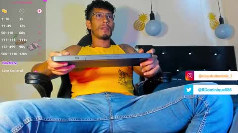 Snapshot of fuck_hardlove chatting on January 2025 03:11:01 PM Ricardodominic 1 MODELO INDEPENDIENTE online show from January 2025 03:11:01 PM